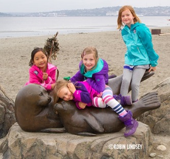 Robin-Lindsey-coolkids-beachcleanup